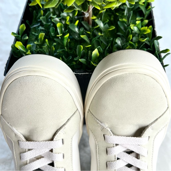 Sanctuary Daytripper Low Top Sneakers White with Camo Accent Size 6M - Picture 7 of 15